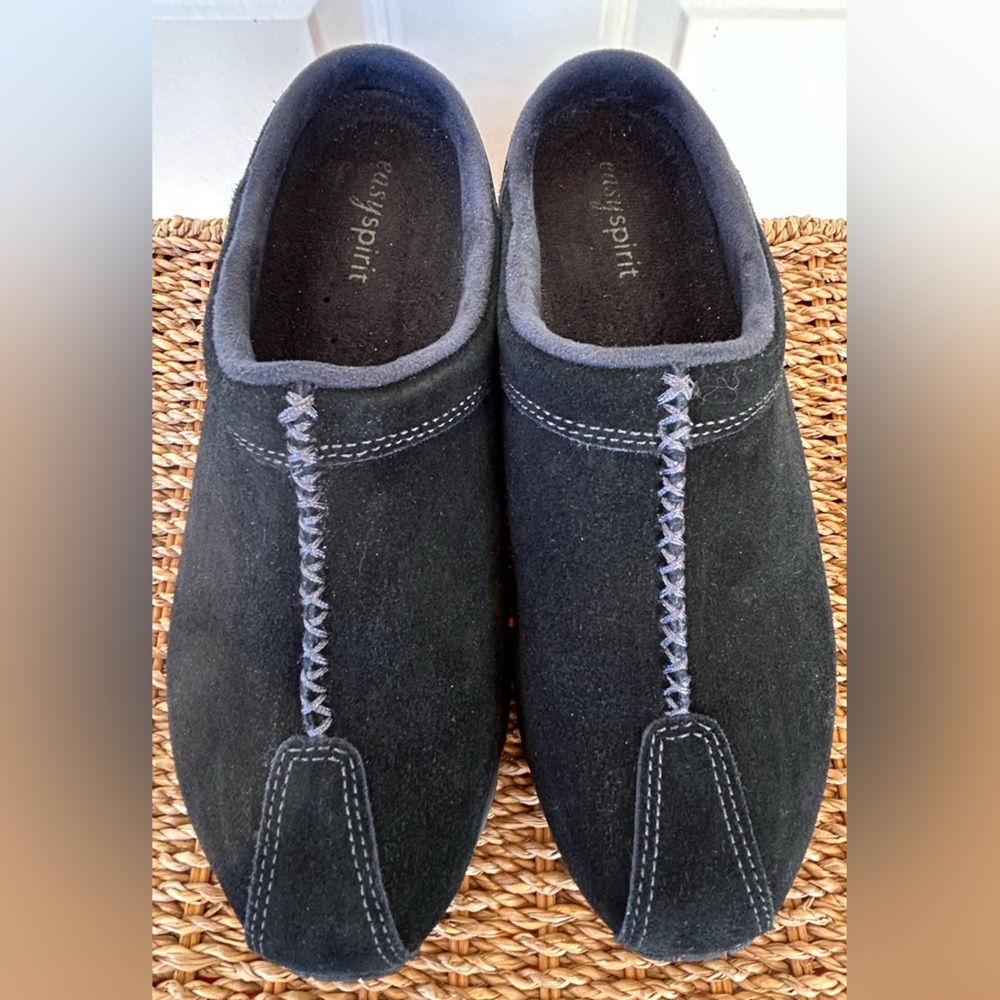 Easy Spirit Women’s Amaya Suede Comfort Clog 8 M